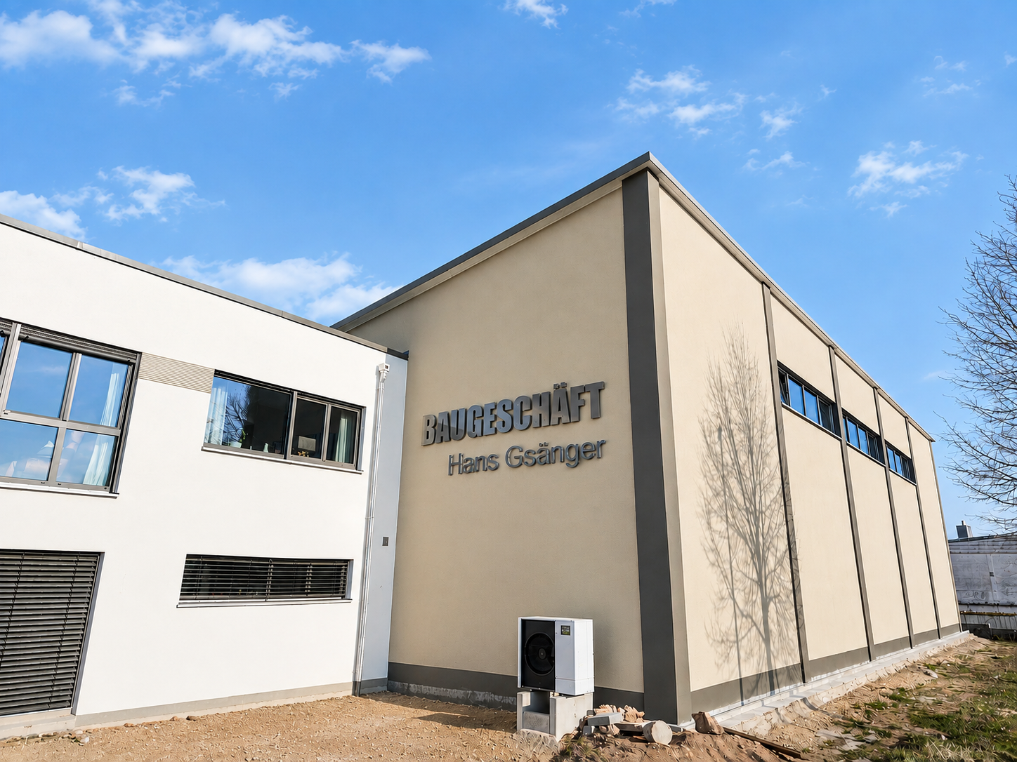 Lagerhalle mit Verwaltung